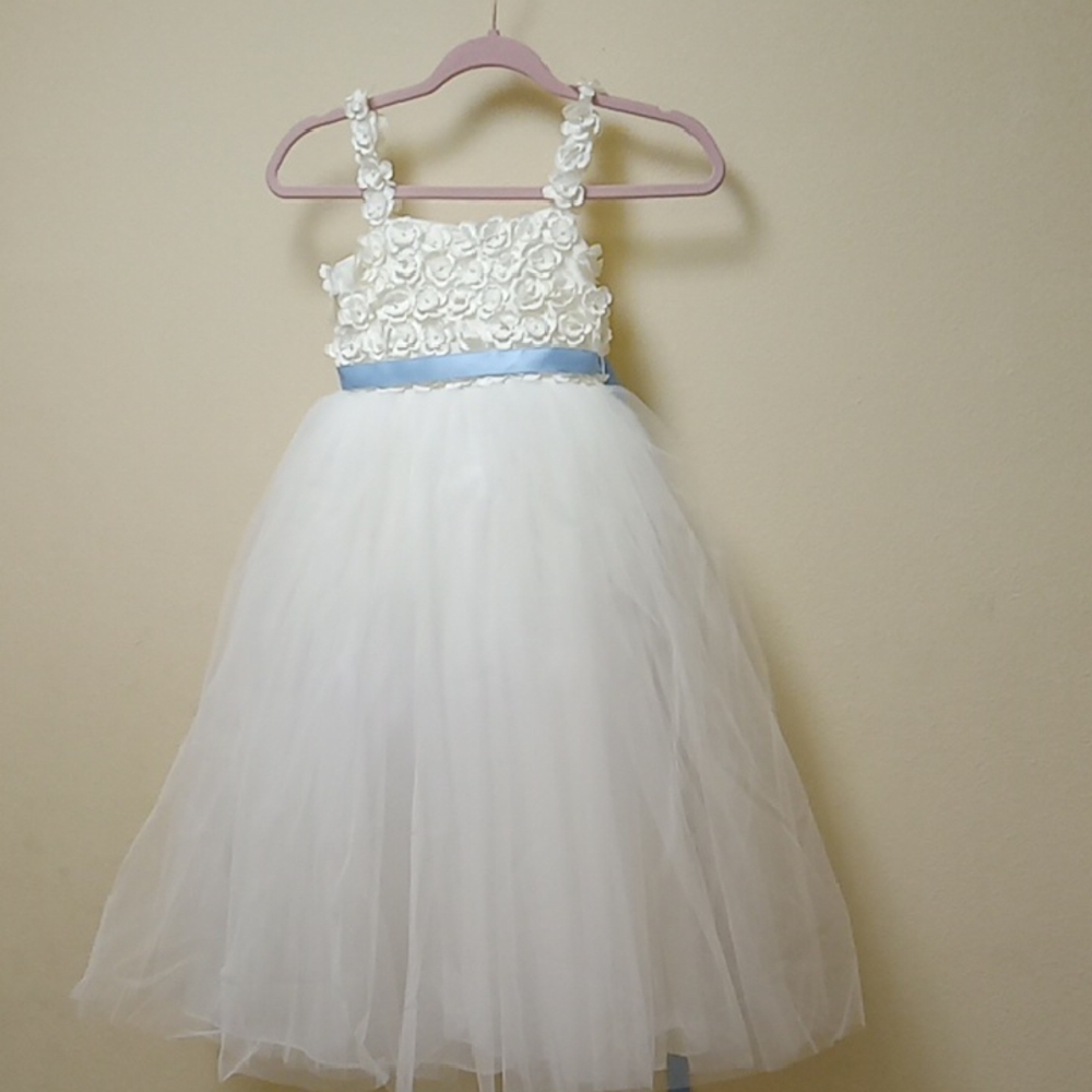 Nwt Rosebud Size 4 Flower Girl Dress